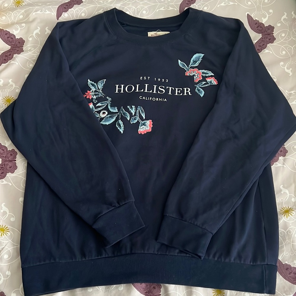 Hollister Crewneck Sweater